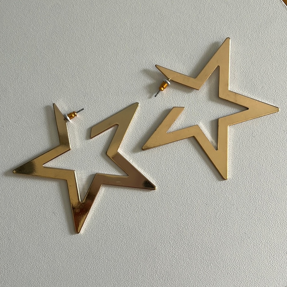 Large Star Gold Earrings
